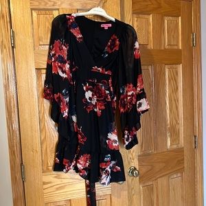 Betsey Johnson Size 6 Dress